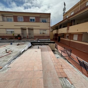 0b944b93-8cfc-4002-afd3-043a406bd31d