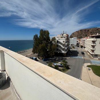 139cac64-c5f8-4dee-94d4-ebbd972e3f56