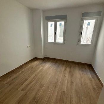 5a242734-2878-4b9e-9617-61b4b931bd5f