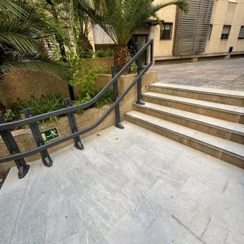 8894fe4f-f34d-4947-aa58-844021d55733