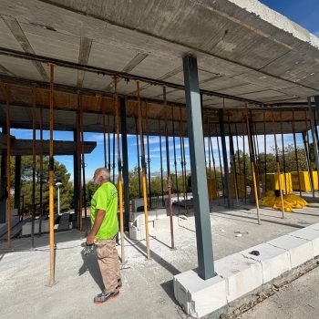 afd8171b-d6c1-4879-b472-f7480962754f