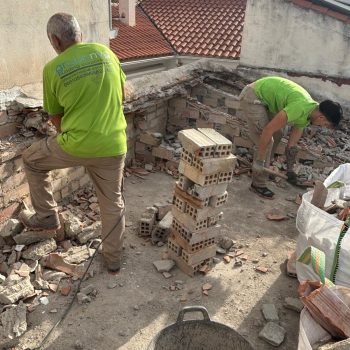 c2049aff-8850-4cd1-94c3-9e4e1f8326b6